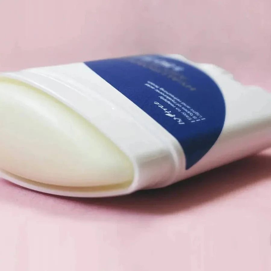 Isntree - Hyaluronic Acid Airy Sun Stick
