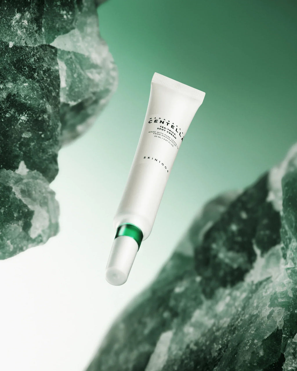 Skin1004 Madagascar Centella Tea‑Trica Spot Cream (20 ml)