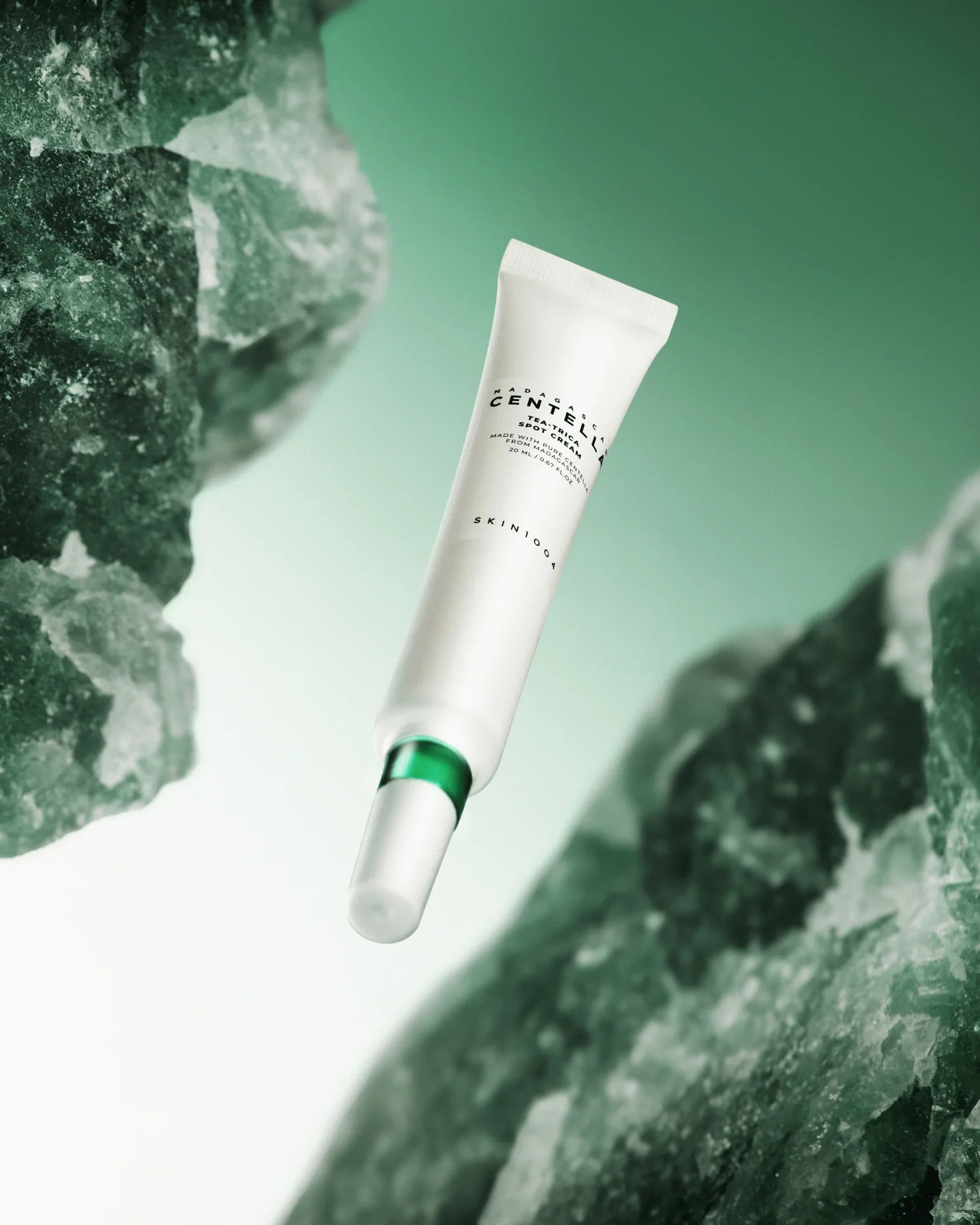 Skin1004 Madagascar Centella Tea‑Trica Spot Cream (20 ml)